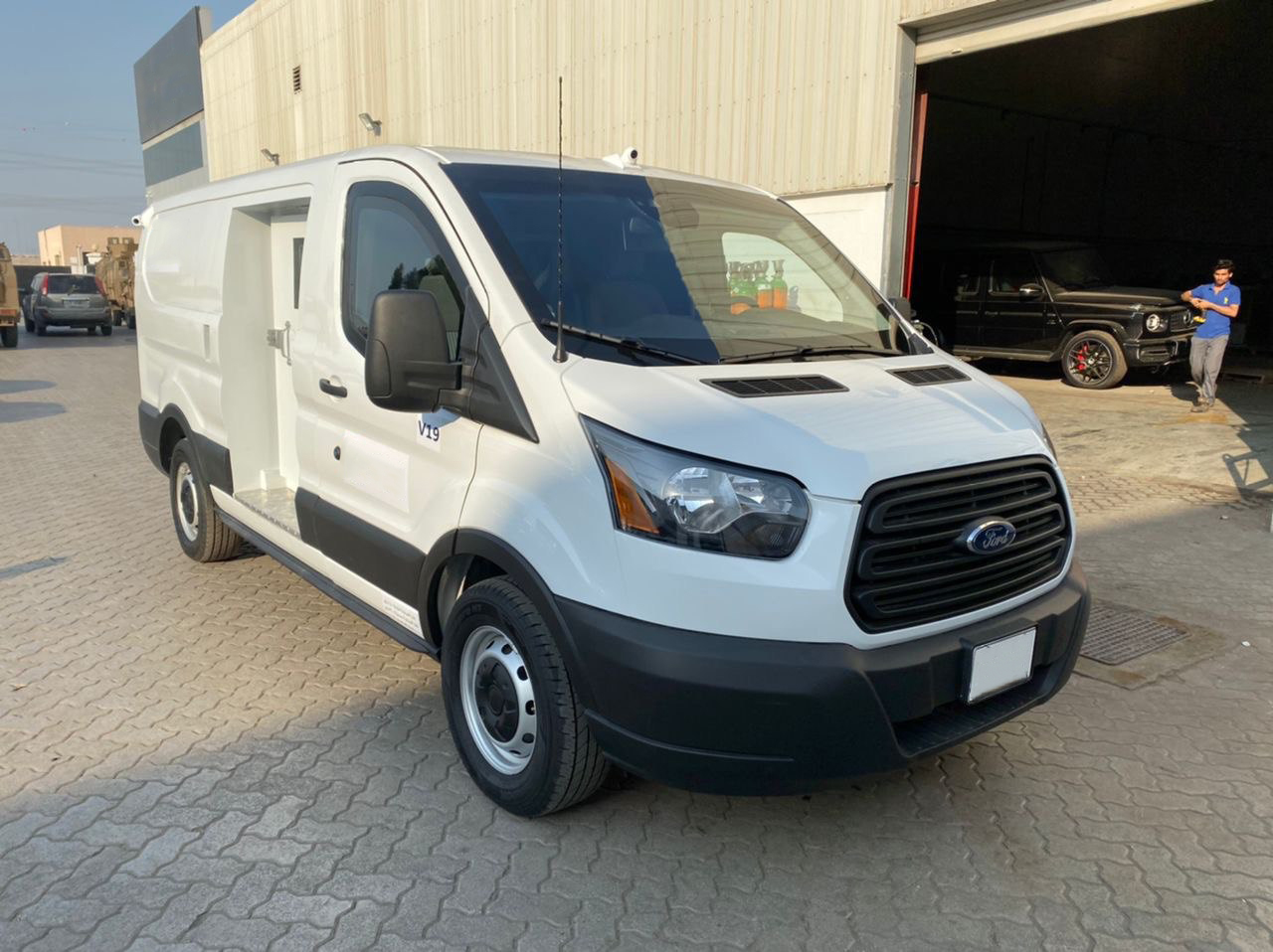 Iнкасаторські автомобілі Ford Transit