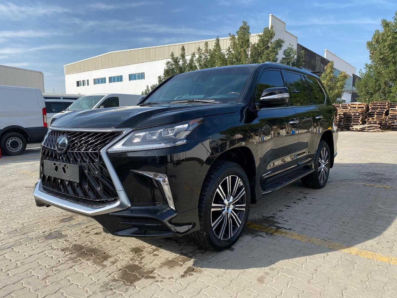 Бронювання автомобіля Lexus LX470